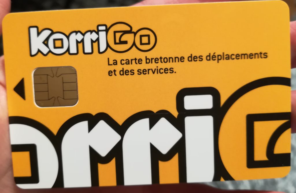 ブルターニュ地方でのメトロ・バス定期券の買い方と料金一覧